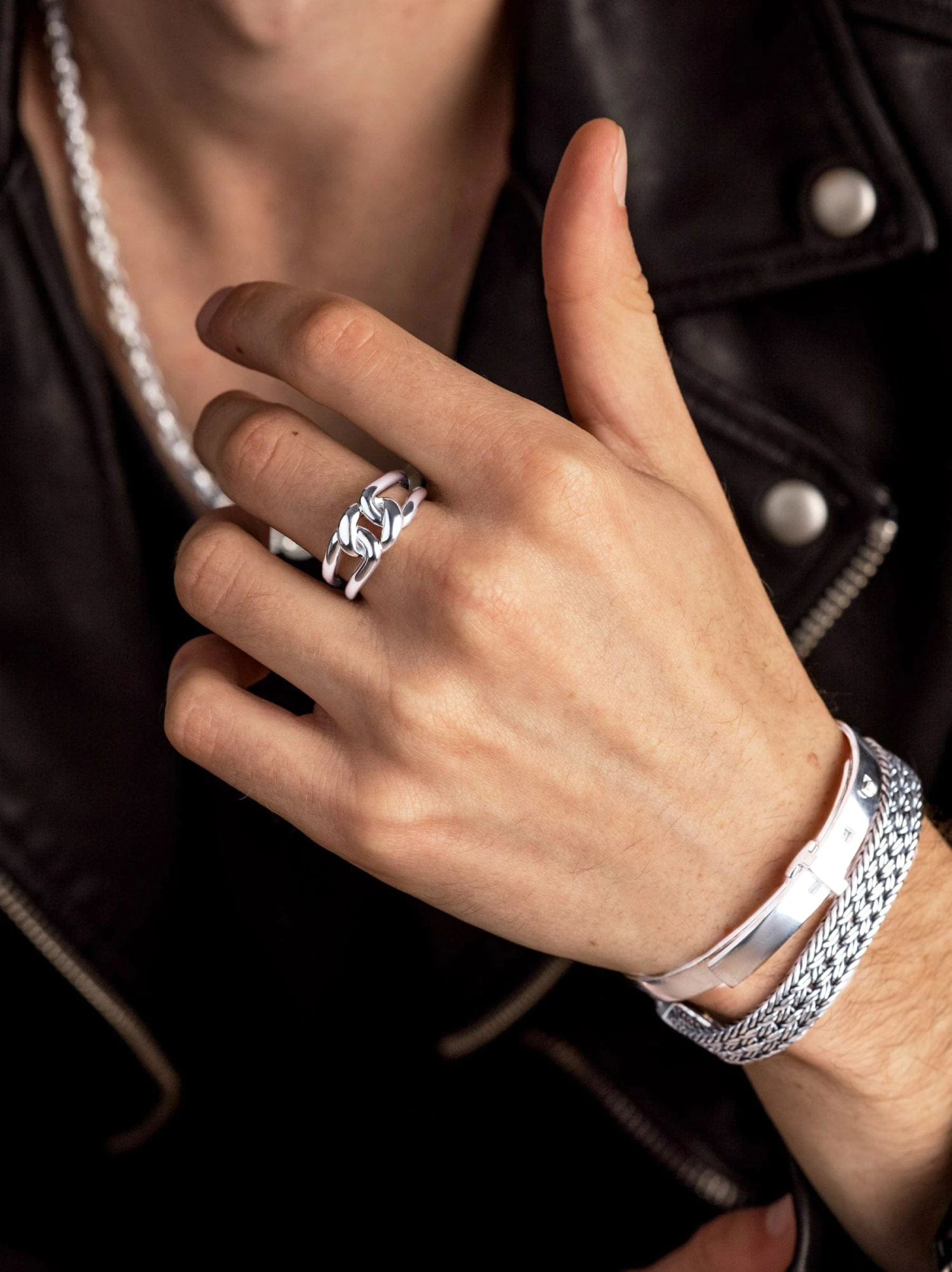 Nialaya Men's Sterling Silver Knot Ring 2 Nialaya Men's Sterling Silver Knot Ring - Image 2