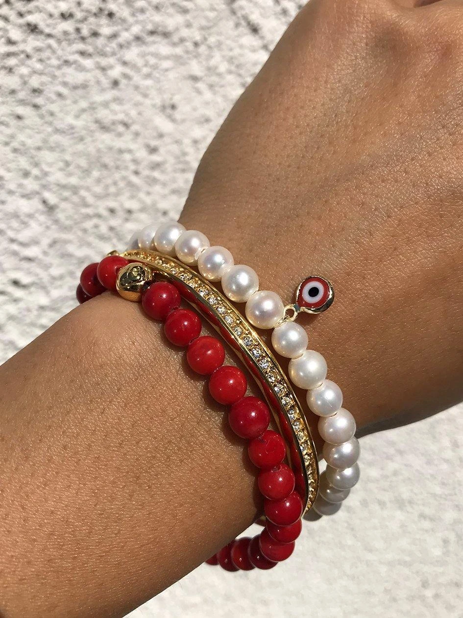 Nialaya Wristband With White Pearls And Red Evil Eye Charm 5 Nialaya Wristband With White Pearls And Red Evil Eye Charm - Image 5