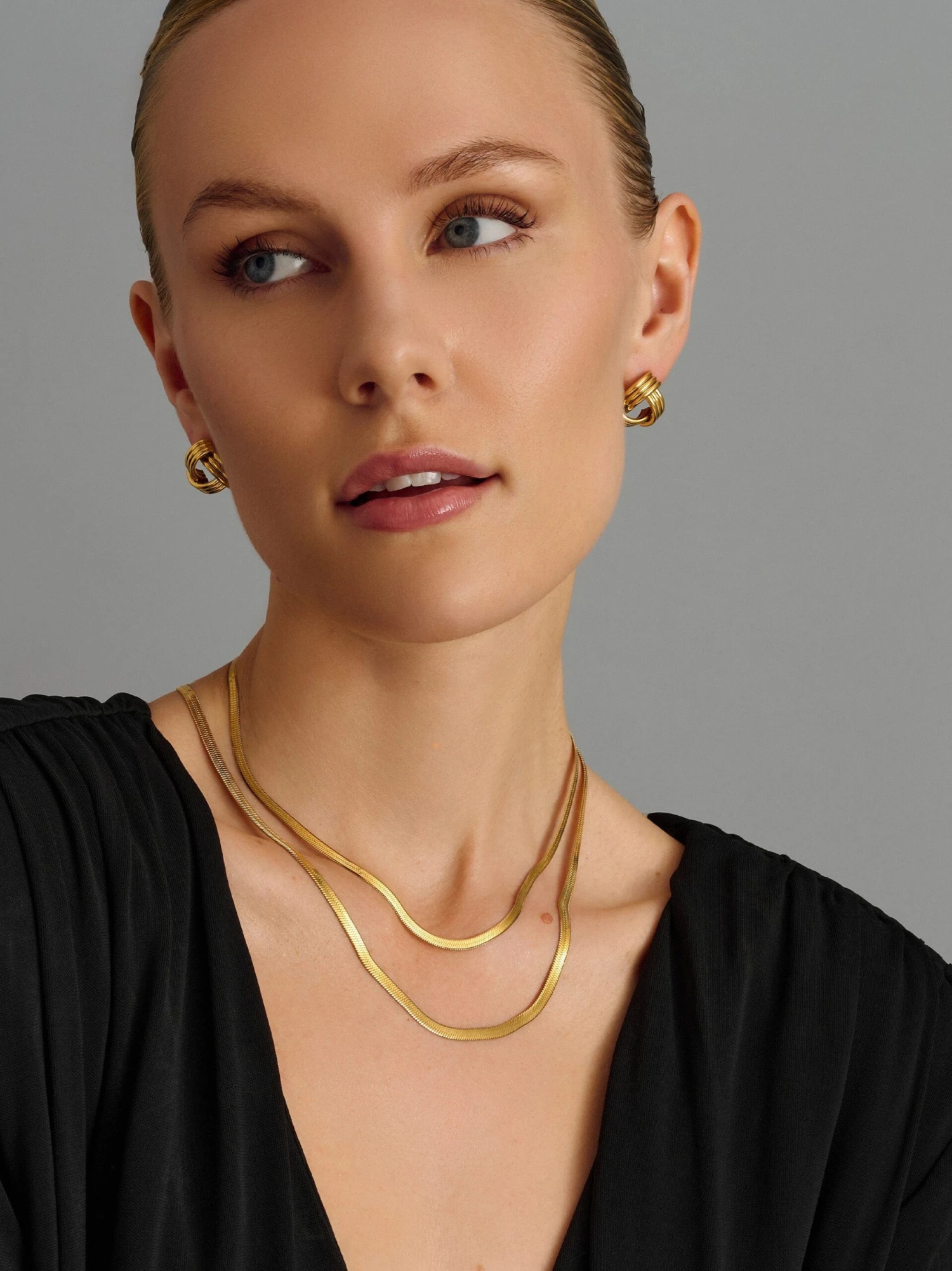 Nialaya Knot Earrings In Gold 4 Nialaya Knot Earrings In Gold - Image 4