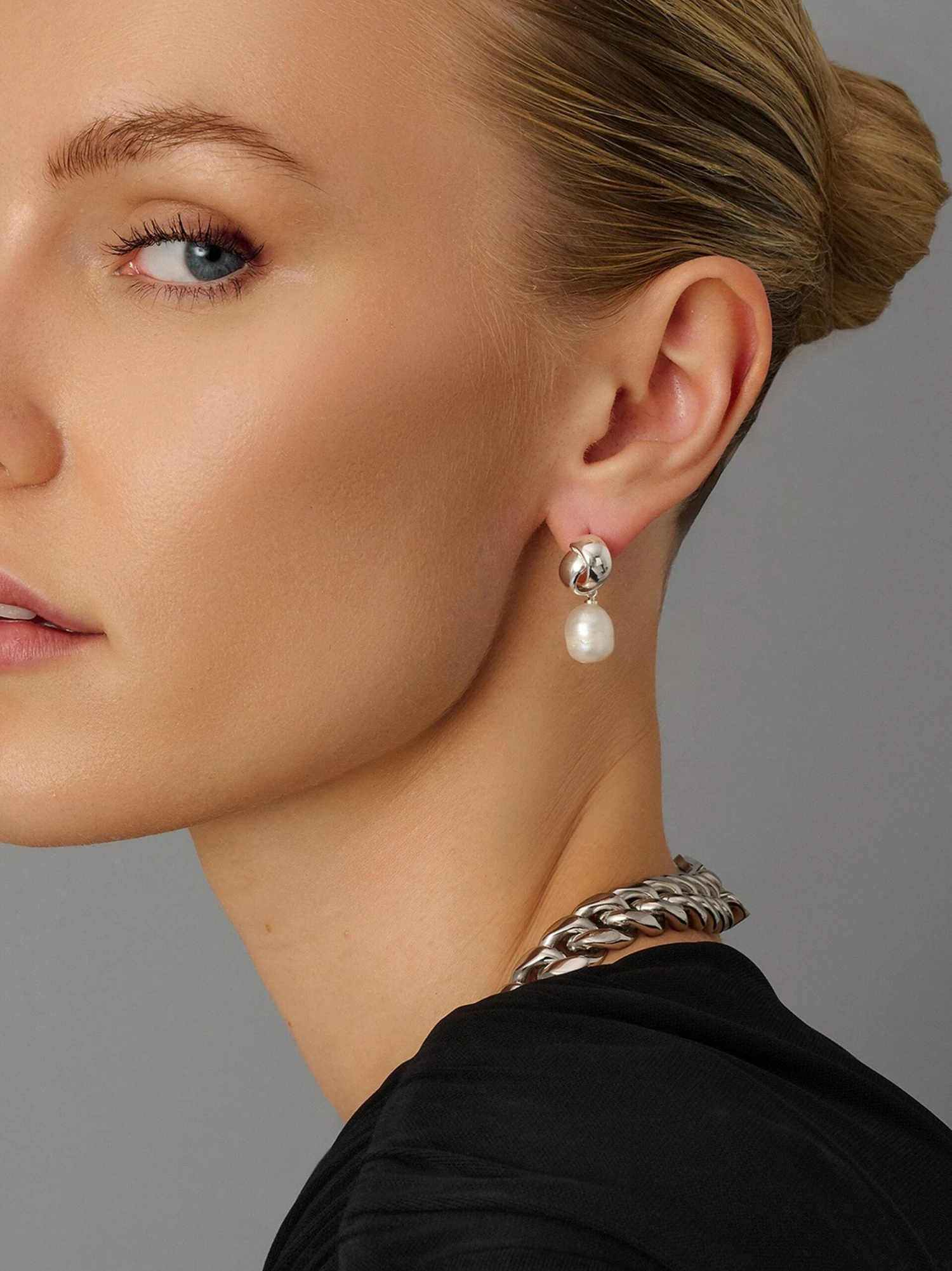 Nialaya Pearl Drop Earrings In Silver 2 Nialaya Pearl Drop Earrings In Silver - Image 2