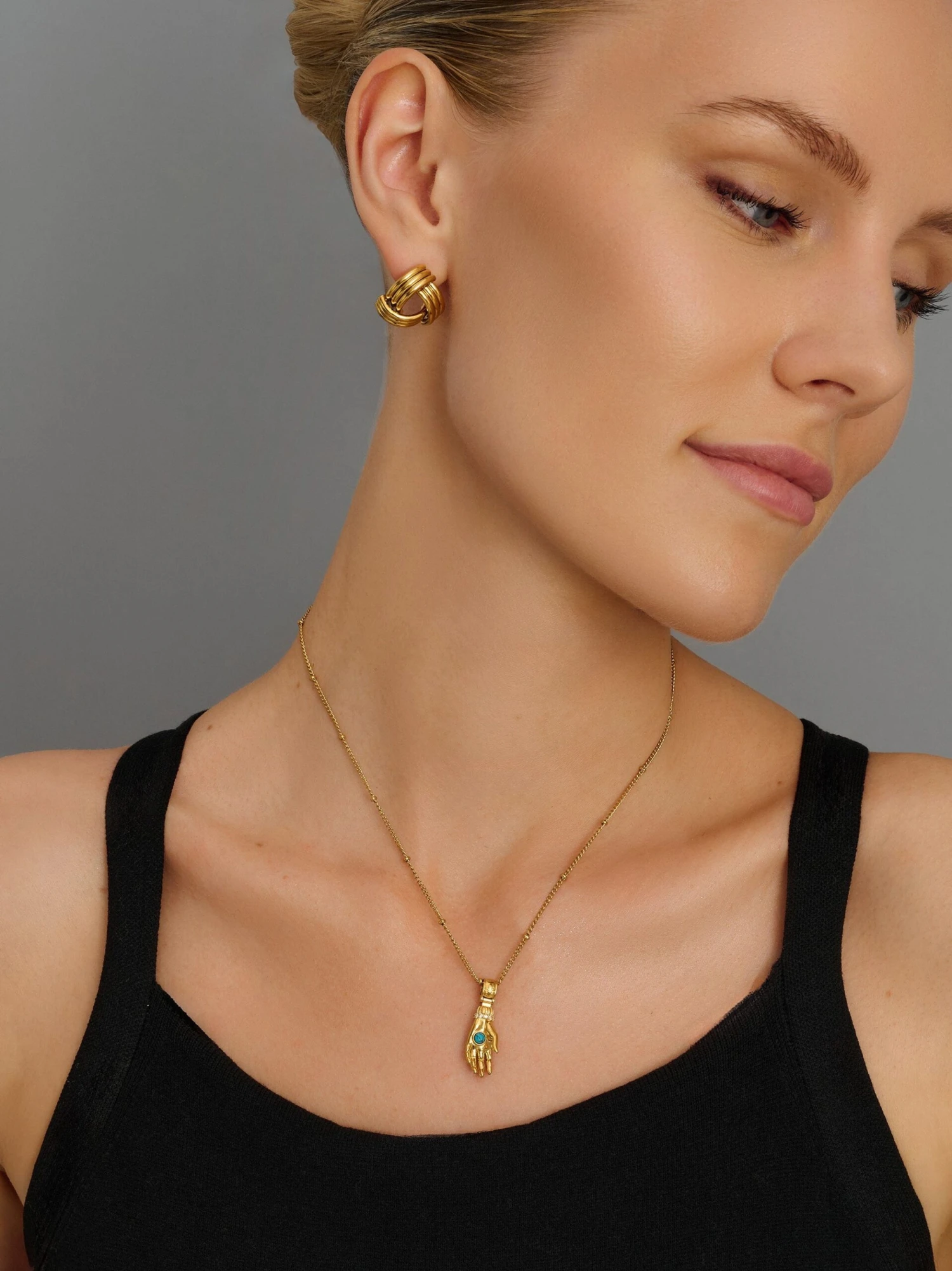 Nialaya Gold Guardian Hand Pendant Necklace 2 Nialaya Gold Guardian Hand Pendant Necklace - Image 2